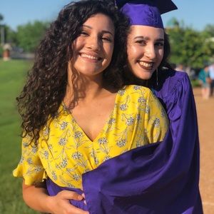 Meet your Posher, Sarah and elizabeth